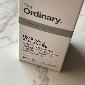 The Ordinary Hyaluronic Acid 2% + B5 Serum - Cream